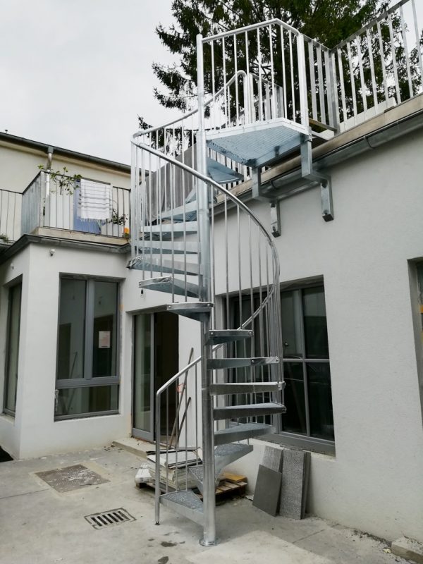 Stiegen und Zugangstreppen nach Maß | ALC Metalltechnik GmbH